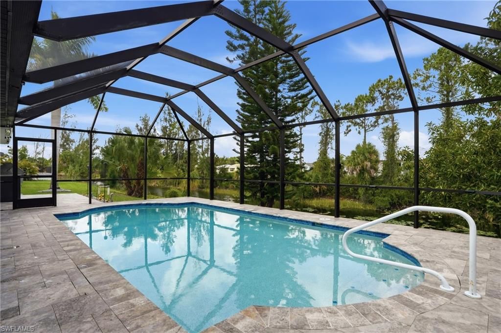 Image 22 of property listing at 4304 NE 23rd PL, Cape Coral, FL 33909