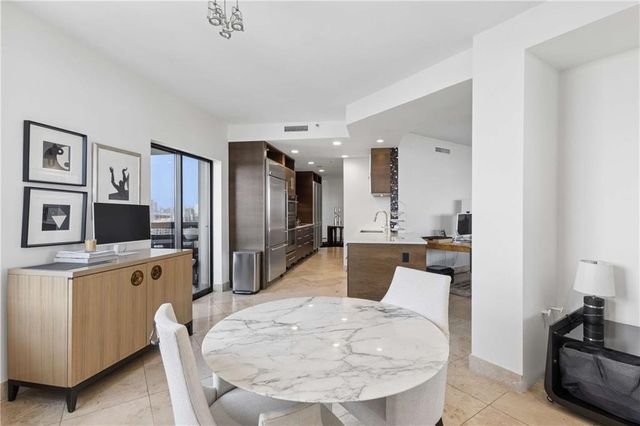 2660 Peachtree Road NW 39D, Atlanta, GA 30305