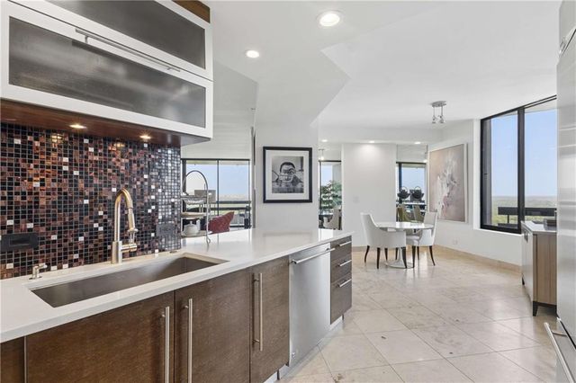 2660 Peachtree Road NW 39D, Atlanta, GA 30305