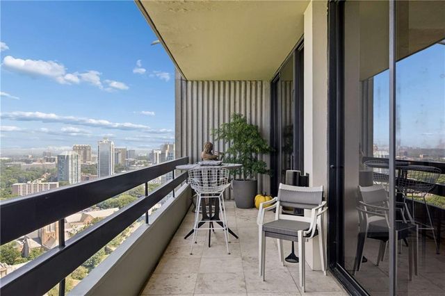 2660 Peachtree Road NW 39D, Atlanta, GA 30305
