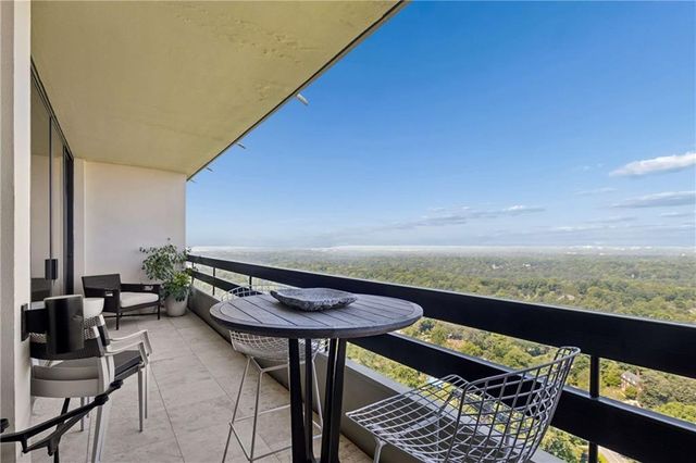 2660 Peachtree Road NW 39D, Atlanta, GA 30305