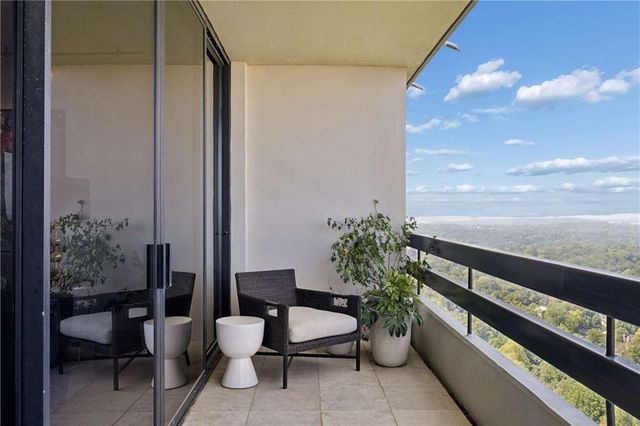 2660 Peachtree Road NW 39D, Atlanta, GA 30305