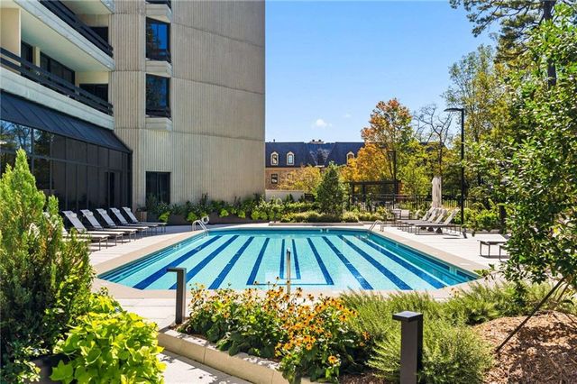 2660 Peachtree Road NW 39D, Atlanta, GA 30305
