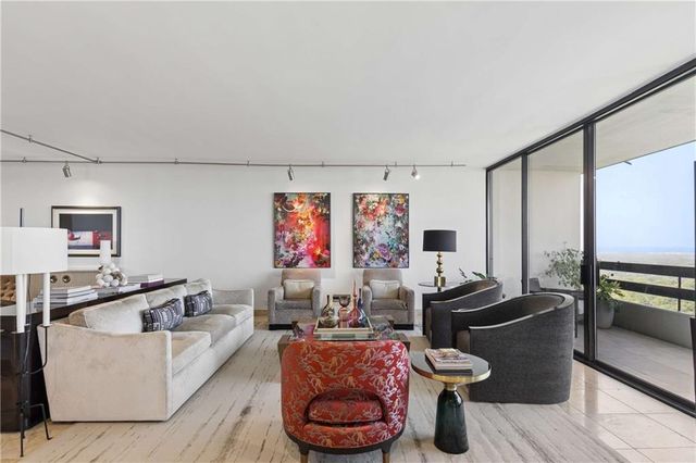 2660 Peachtree Road NW 39D, Atlanta, GA 30305