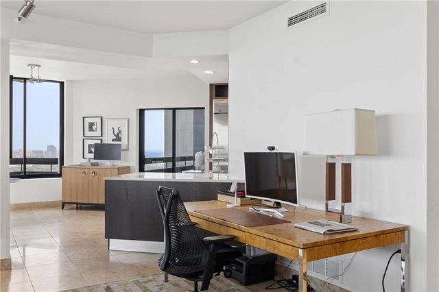 2660 Peachtree Road NW 39D, Atlanta, GA 30305