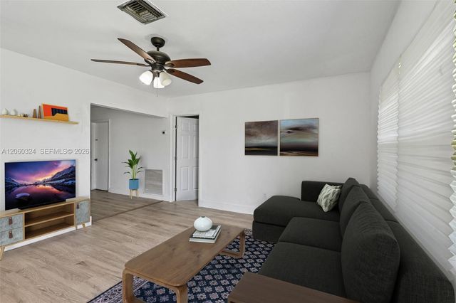 2137 NW 99th Ter, Miami, FL 33147
