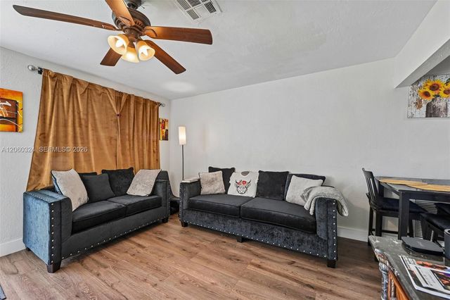 2137 NW 99th Ter, Miami, FL 33147