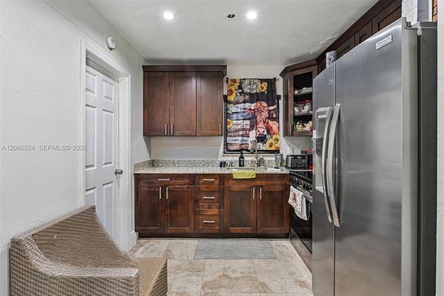 2137 NW 99th Ter, Miami, FL 33147