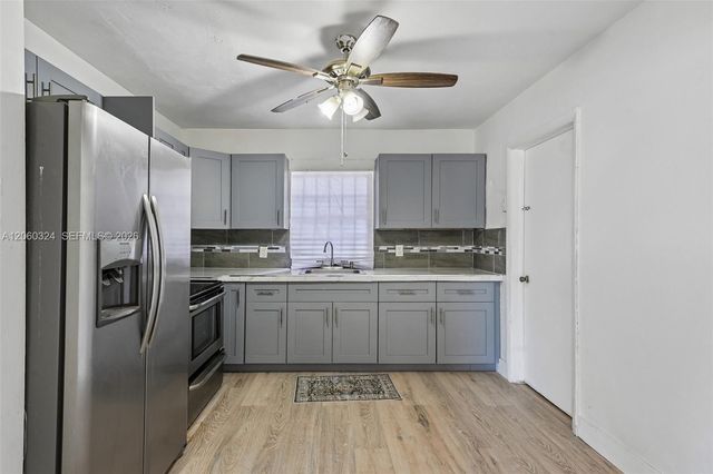 2137 NW 99th Ter, Miami, FL 33147
