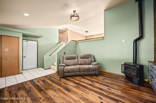 7412 W Meadow Lark LN, Rathdrum, ID 83858