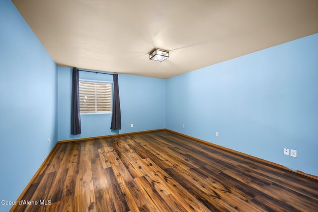 7412 W Meadow Lark LN, Rathdrum, ID 83858