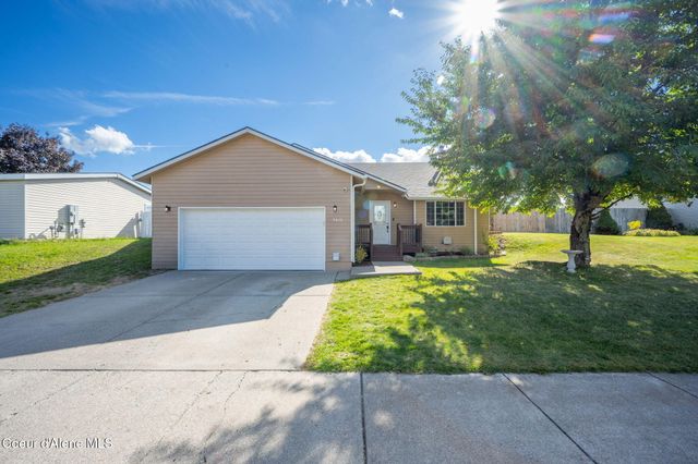 7412 W Meadow Lark LN, Rathdrum, ID 83858