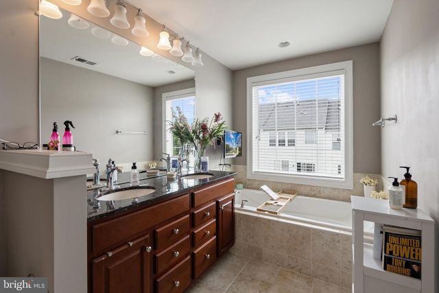 14919 POTOMAC BRANCH DR, Woodbridge, VA 22191