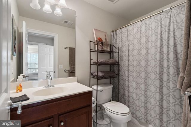 14919 POTOMAC BRANCH DR, Woodbridge, VA 22191