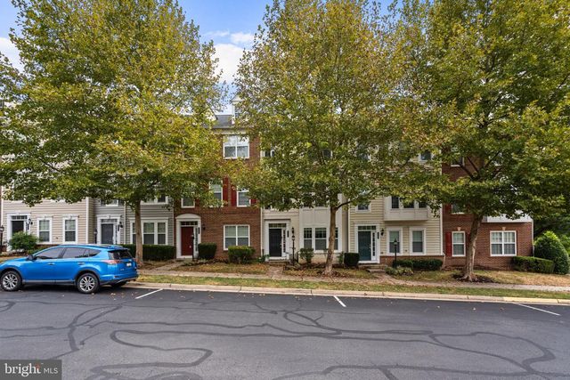14919 POTOMAC BRANCH DR, Woodbridge, VA 22191