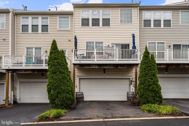 14919 POTOMAC BRANCH DR, Woodbridge, VA 22191