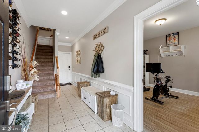 14919 POTOMAC BRANCH DR, Woodbridge, VA 22191