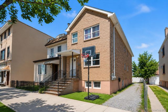 6107 Maspeth Avenue, Maspeth, NY 11378