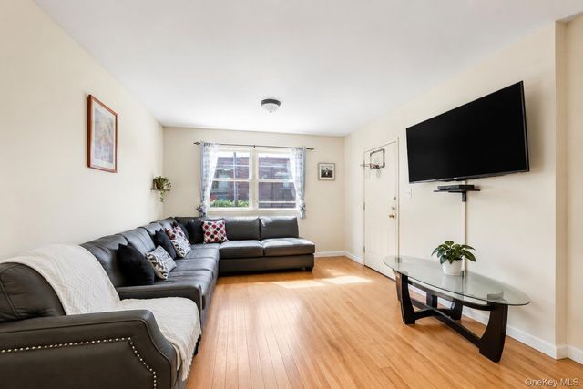 6107 Maspeth Avenue, Maspeth, NY 11378