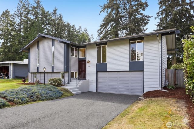 2103 168th Ave NE, Bellevue, WA 98008