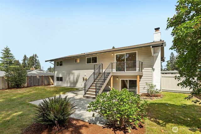 2103 168th Ave NE, Bellevue, WA 98008