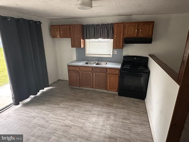 2126 LINCOLN AVE, Reading, PA 19609