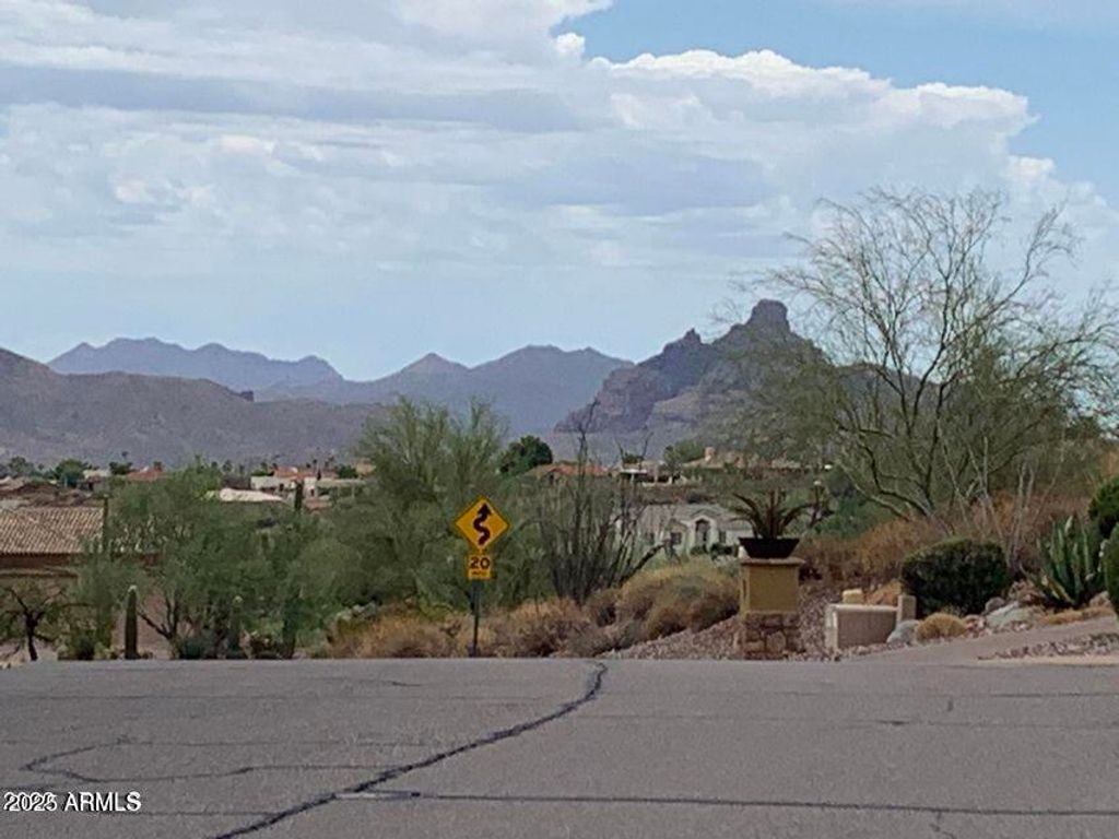 15121 E SUNBURST Drive 9, Fountain Hills, AZ 85268 — exterior