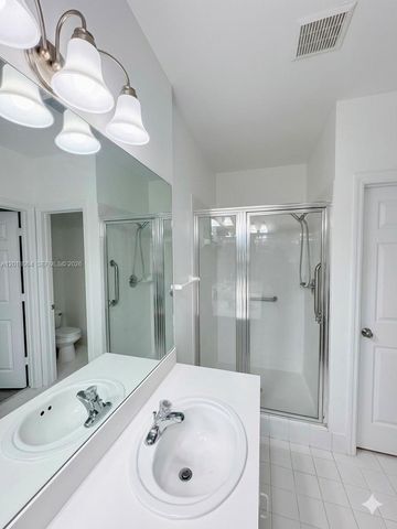 16213 Emerald Cove Rd, Weston, FL 33331