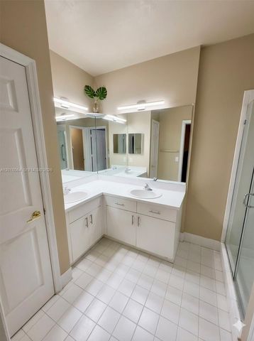 16213 Emerald Cove Rd, Weston, FL 33331