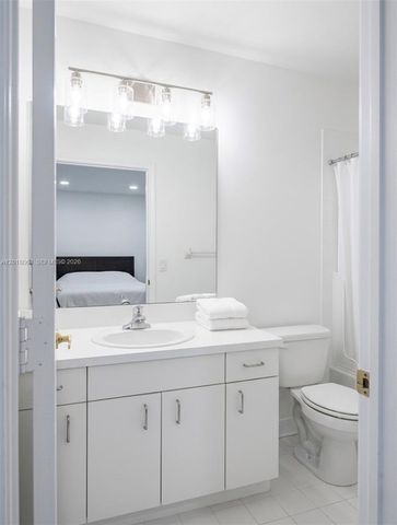 16213 Emerald Cove Rd, Weston, FL 33331