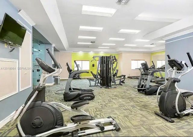 16213 Emerald Cove Rd, Weston, FL 33331