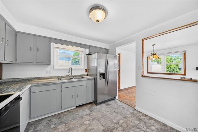 217 Niagara Avenue South, Geddes, NY 13209