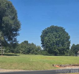 1310 Salem Road, Morganton, NC 28655