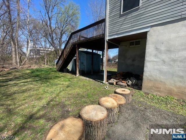 42 Riverlawn Drive, Wayne, NJ 07470