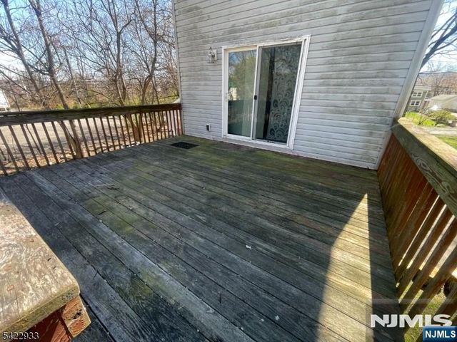 42 Riverlawn Drive, Wayne, NJ 07470
