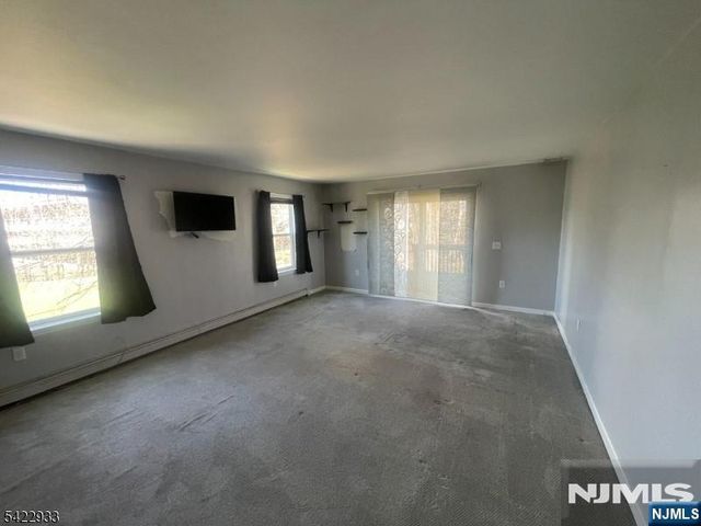 42 Riverlawn Drive, Wayne, NJ 07470