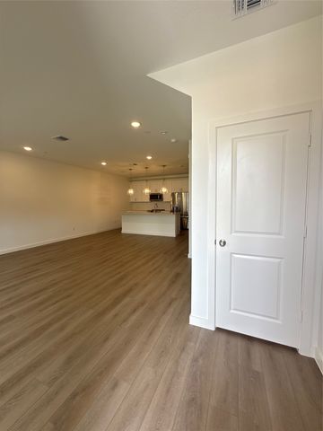 7621 Dakota Drive, Watauga, TX 76148
