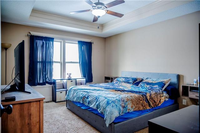 11208 N Manchester Avenue, Kansas City, MO 64157