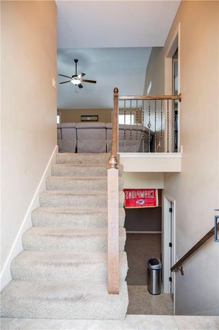 11208 N Manchester Avenue, Kansas City, MO 64157