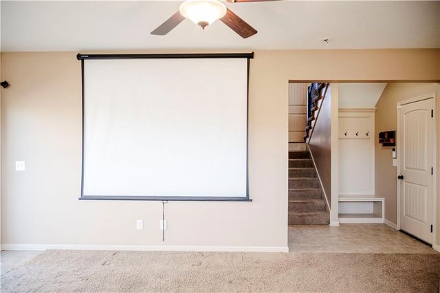 11208 N Manchester Avenue, Kansas City, MO 64157