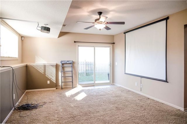 11208 N Manchester Avenue, Kansas City, MO 64157