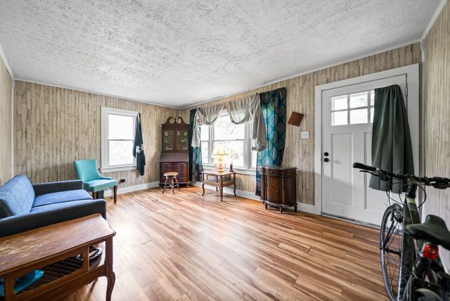 1524 River Rd, Clarksville, TN 37040
