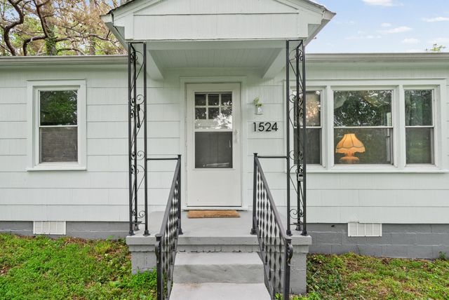 1524 River Rd, Clarksville, TN 37040