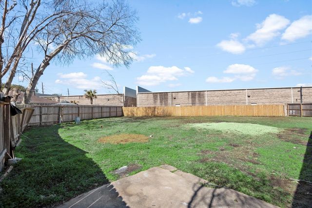 3706 Westmeadow Drive, Houston, TX 77082