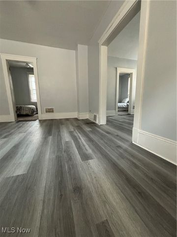 950 Ida Avenue, Cleveland, OH 44103