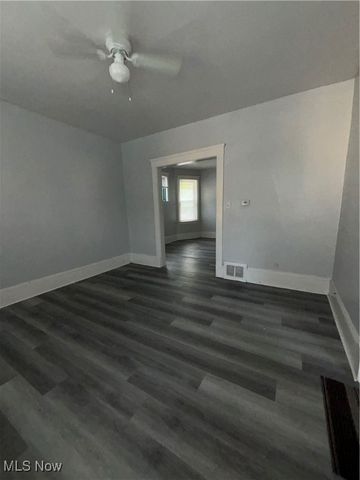 950 Ida Avenue, Cleveland, OH 44103