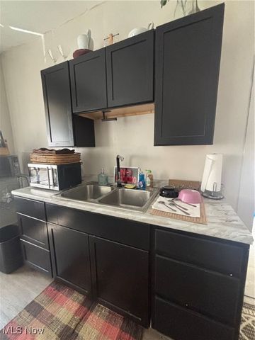 950 Ida Avenue, Cleveland, OH 44103