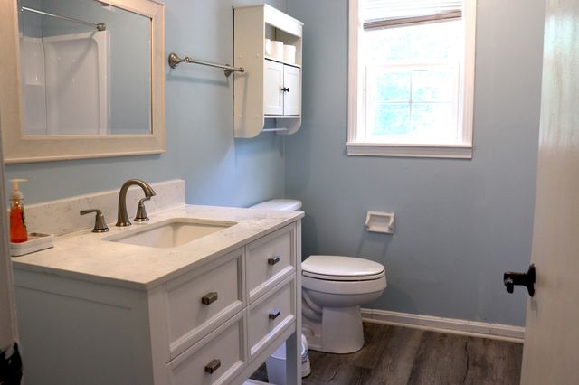 90 Laurel Ln, Paris, TN 38242