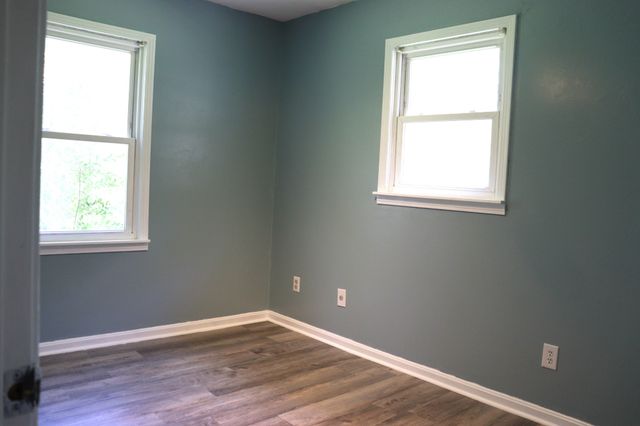 90 Laurel Ln, Paris, TN 38242