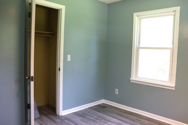 90 Laurel Ln, Paris, TN 38242